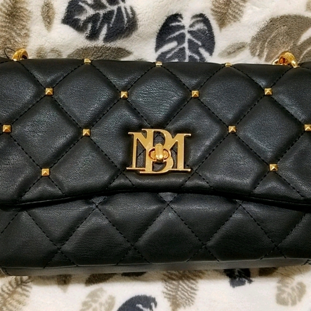 Badgley Mischka Black Quilted Crossbody Purse - Picture 6 of 12